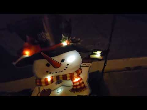 solar snowman garden flag: Solar-powered LED snowman garden flag shown during my hands-on review