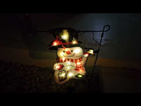 solar snowman garden flag: Solar-powered LED snowman garden flag shown during my hands-on review